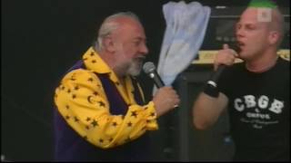 De Heideroosjes en Urbanus   Rock Werchter 2004