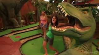 preview picture of video 'Gold Coast Holiday Attraction - King Tutts Putt Putt Surfers Paradise'