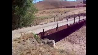 preview picture of video 'Railroad boxcar bridge in Santa Margarita, CA'