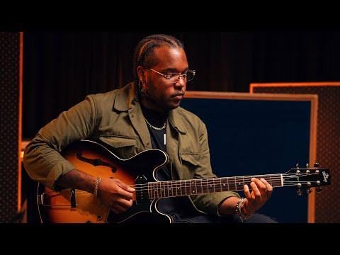 Morgan Burrs Performs with the Heritage Standard H-530