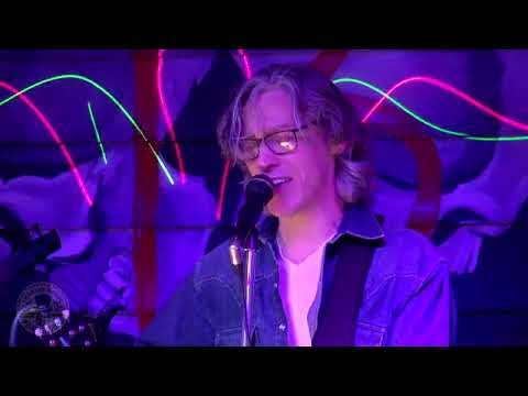 Leaning House Fine Cigars presents The Regular Joes  -  The Weight