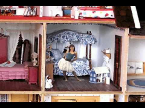 Final Project, Dollhouse Music Video.