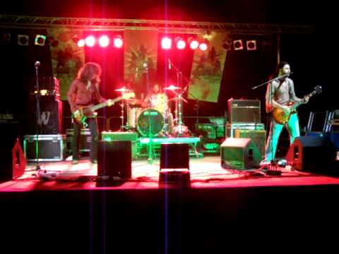 Johnfish Sparkle live at Rockfest Silvi 20-08-2009