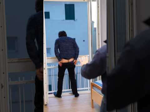 DON'T LOOK UP! #funny #funny