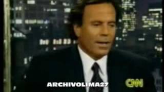 Julio Iglesias & Larry King in 1994. Spanish subtitles.