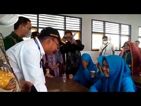 Selepas Kunjungi RS Muhammadiyah, Menko PMK RI Lanjutkan Kunjungan ke SMA Muhammadiyah dan Desa Labu
