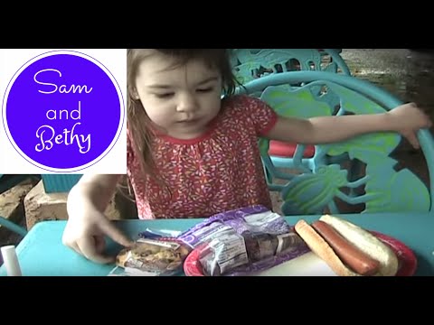 Sam and Bethy Try Flametree BBQ