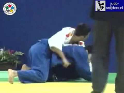 Judo 2009 Paris: Morishita (JPN) - Ares (ESP) [-66kg].
