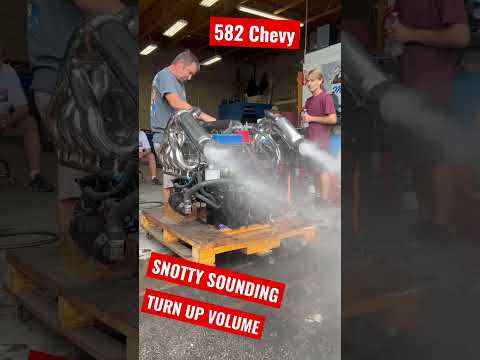 Fuel Injected 582 Big Block Chevy - SNOTTY & LOUD - turn up the volume and listen