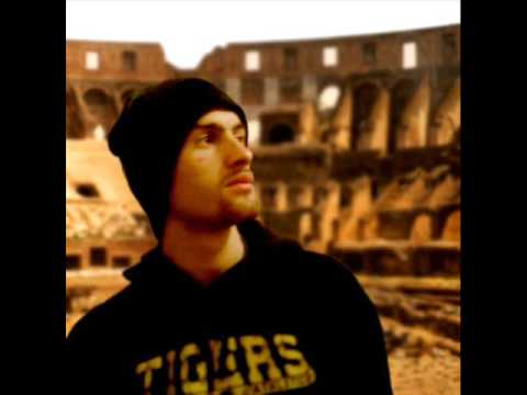 Kay Row Ft Saggi - n'Përditshmëri