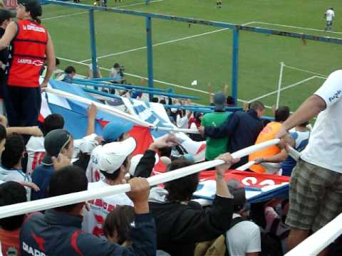 "LBDP - Vs Danubio - La hinchada de penarol son todas putas son la gallina" Barra: La Banda del Parque • Club: Nacional