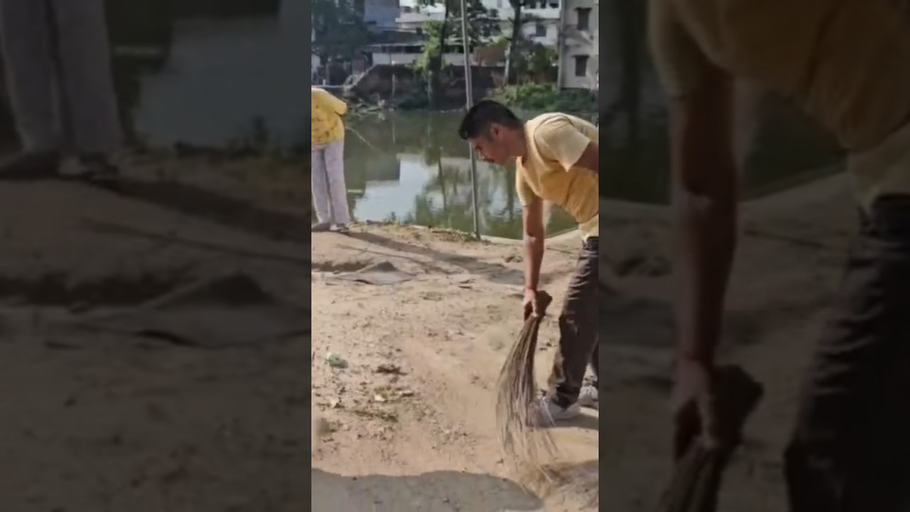 पूर्वी चंपारण के थानों में चला सफाई अभियान, थाना प्रभारी से जवान तक ने उठाई झाड़ू