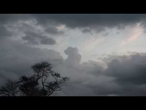 Djuma: Late afternoon sky with storm building up - 18:50 - 12/16/21