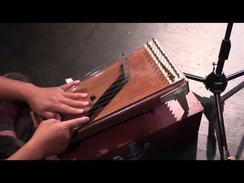 Midiyanto - siter & suling (pathetan) - Gd. Kutut Manggung sl. manyura