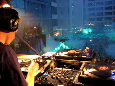 Zodiak Commune ::: Queensday 2009