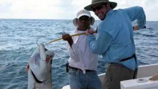 preview picture of video 'Harry Rice and Phil Cogdill Tarpon Fishing in Costa Rica'