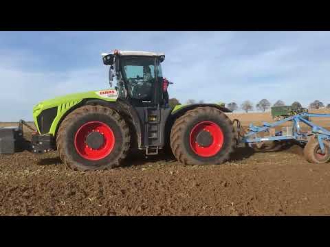 New Claas Xerion 4200 with ZF Eccom 5.5 transmission pulling Lemken cultivator in Germany
