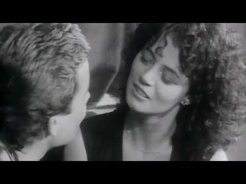 UB40 - Red Red Wine (Official Video) [4K Remastered]