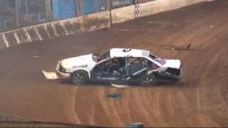 preview picture of video 'Maryborough Speedway Lee Steffens Rollover 3.5.2009'