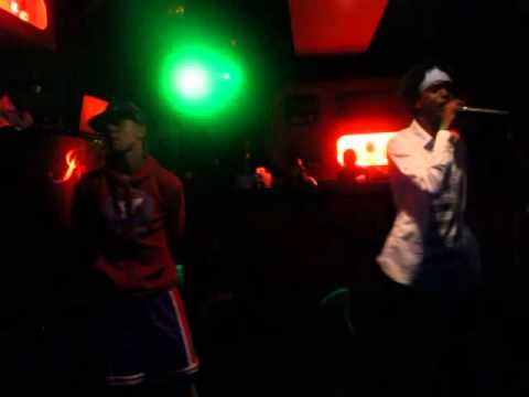 BatallasMadeInItalia - Eliminatorias - Mc Bless Vs Mc Lágrima