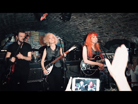 Revolution - MonaLisa Twins (The Beatles Cover) // Live at the Cavern Club
