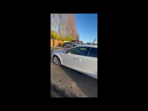 Volvo V40 2015 T4 R DESIGN - Image 2