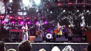 Norah Jones & Bob Weir - It Must Have Been the Roses [8.11.12]