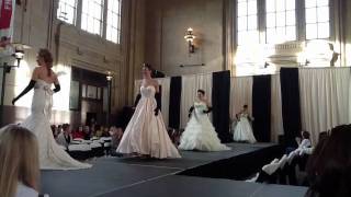 preview picture of video 'Kansas City Bridal Show with Tarah: Union Station. 1-29-12'