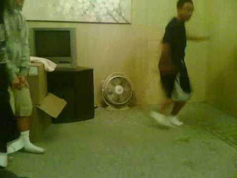 *Old Viideo. The Cuzzins Messin Around at the HouseDoe.