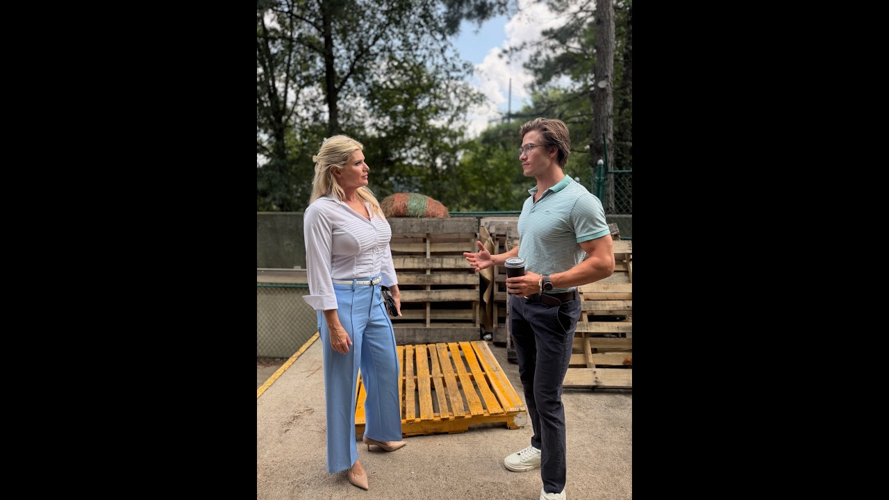 Charlotte’s brother Matt warns her “Bethany always plays the victim”