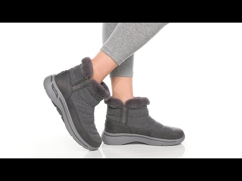 SKECHERS Performance Go Walk Arch Fit Wool Chugga SKU: 9563098
