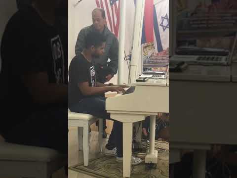 #KeysCam - David Cruz tocando Raridade com Coral Rhema Singers - Pt2