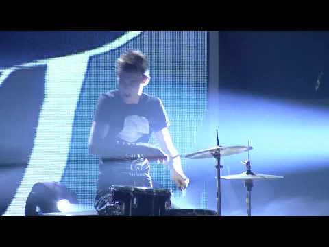 ERGI DINI "LET FEET THE FLOOR" (X Factor Albania 3)