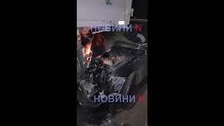 У Миколаєві «БМВ» влетів під фуру: водій відмовився від госпіталізації