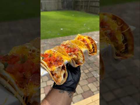 Smashed Breakfast Tacos