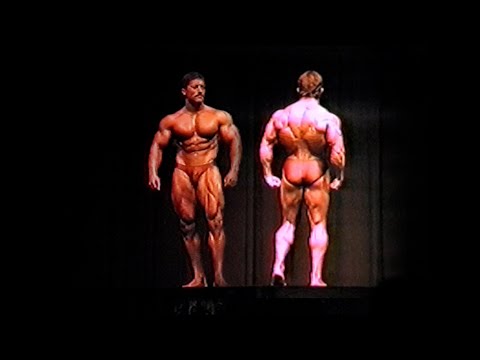 Kalman Szkalak – Posing Mr Universe 1982 London