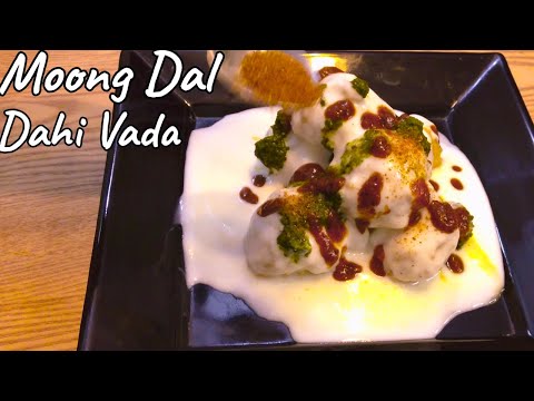 Moong Dal Dahi Bhalla- Puffy & Spongy | Moong Dal Dahi Vada Recipe | Dahi Bhalle Kaise Banaen
