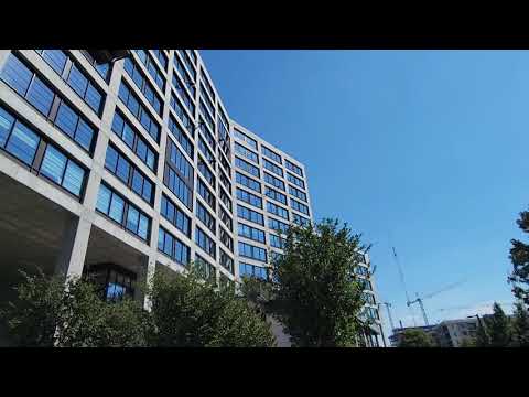 dangerous DANCERS HANGING OFF BUILDING at atlanta beltline. Flux projects Bandaloop