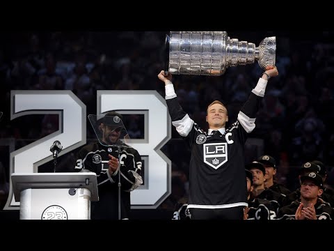 Dustin Brown has No. 23 retired and statue unveiled by Kings - Los Angeles  Times