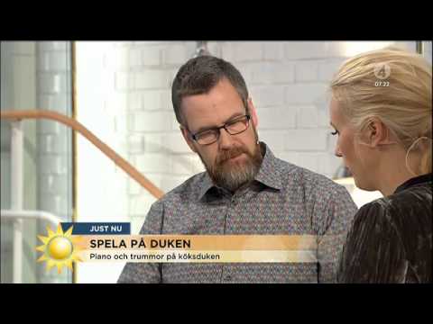 Spela piano och trummor på köksduken - Nyhetsmorgon (TV4)