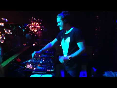 tyDi - Live @ Sound of Cream, Club Prestige, Budapest (29-10-2010)