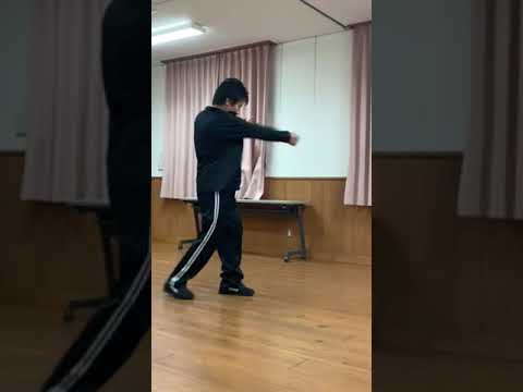 護身術HLディフェンス鳥取　肩を、片手で、背後から、つかまれた時の護身