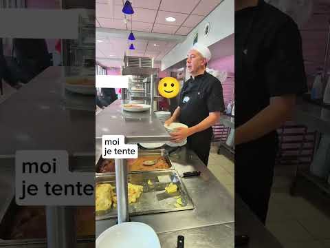 NE JAMAIS CROIRE CE GENRE CE CHOSE À LA CANTINE LES FRITES C'EST 1 OU 2 FOIS PAR MOIS MAX 🤡