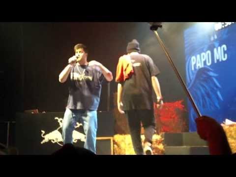 Kodigo vs Papo mc - Batalla de los gallos Red Bull Argentina 2013