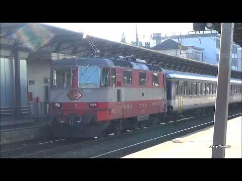 Re 4/4 II 11109 (Swiss Express) mit PendelZug "Kolibri" in Aarau