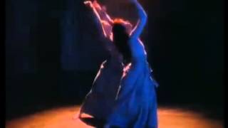 Kate Bush - Running Up That Hill - Official Music Video