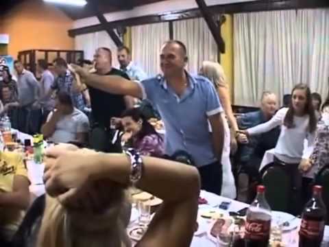 Srpska svadba: "Oj Pazaru novi Vukovaru, oj Sjenice nova Srebrenice"