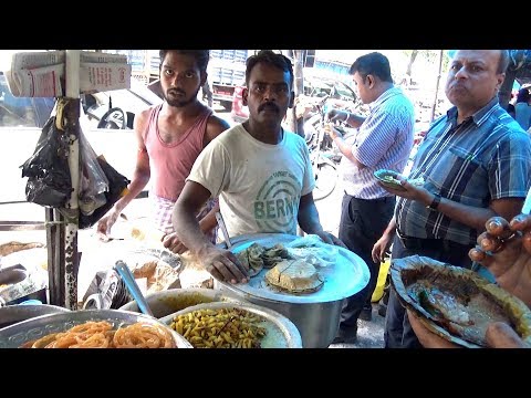 Garam Malpua / Roti / Veg Curry / Noodles / Chili Chicken | Variety Street Food Kolkata Video