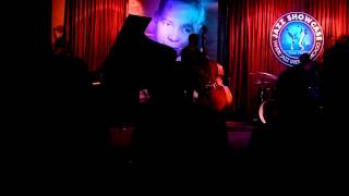 the Robert Glasper Trio - {closing theme} Yes i'm country,but that's ok !