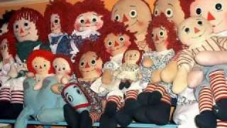 preview picture of video 'A Raggedy Ann & Andy collection'